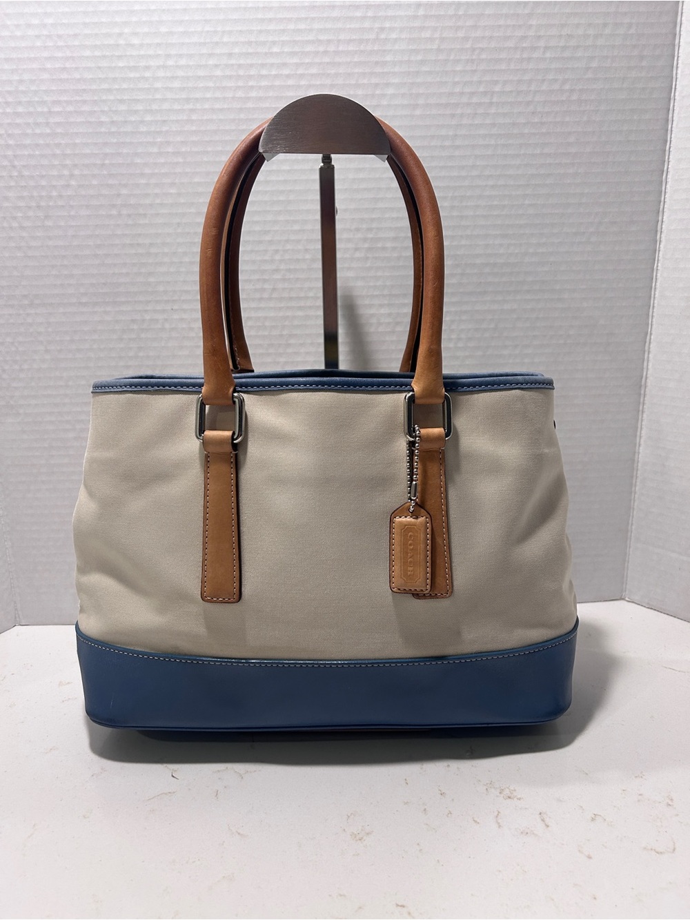 Coach Vintage Hamptons Hand Bag